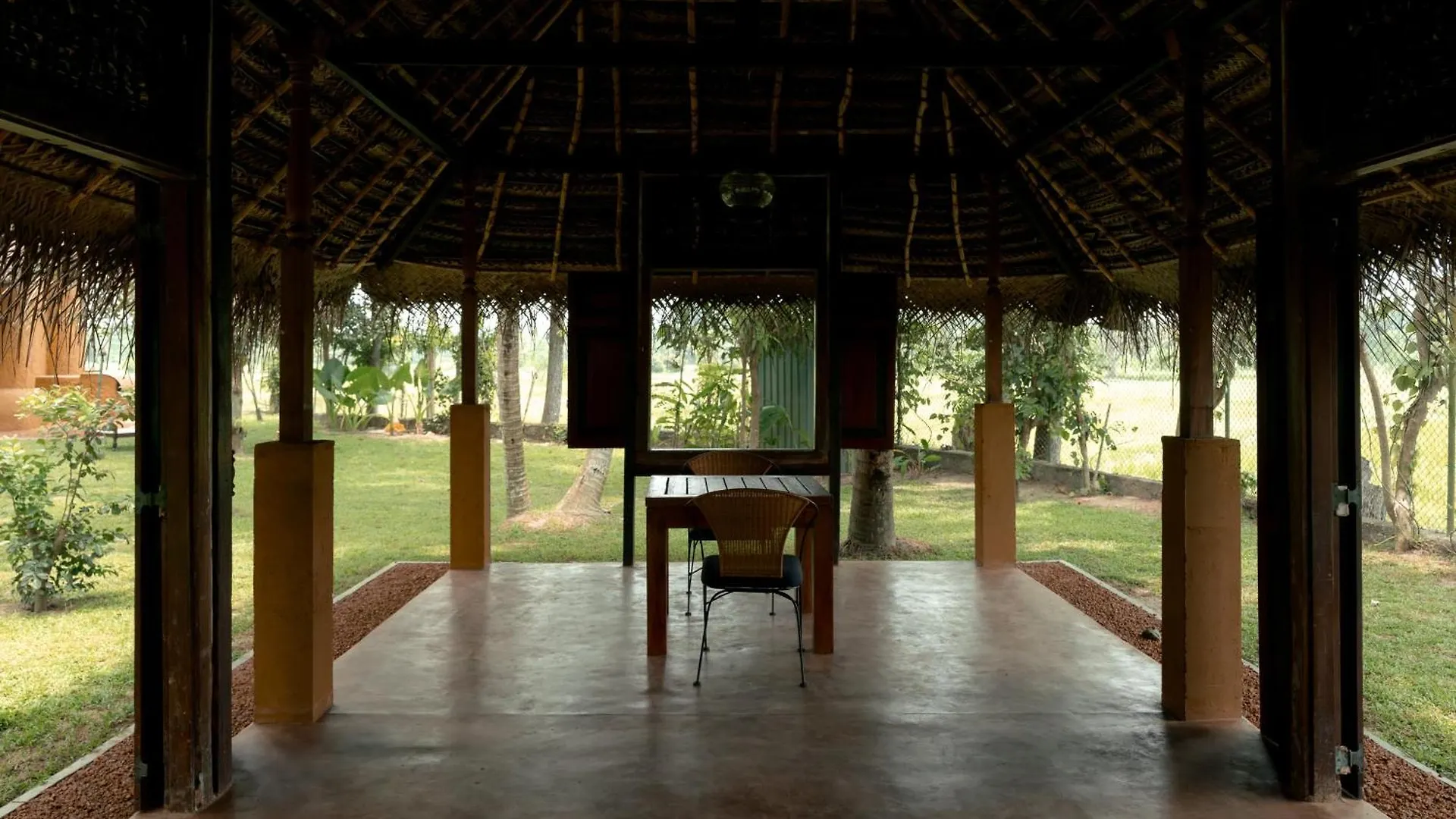 Kirindi Paddy Isle Hotel Negombo 4*,