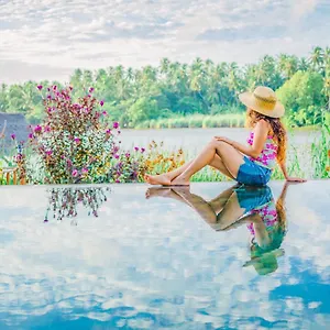 Waterland ***** Νεγκόμπο