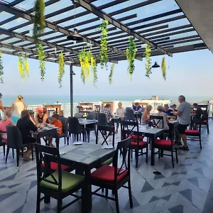Ruvisha Hotel